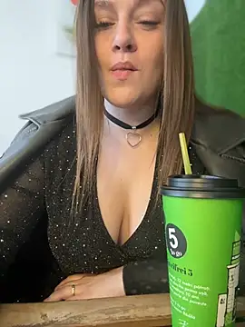 CrazyTori's cam snapshot