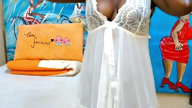 CurvyDarkAss24's cam snapshot