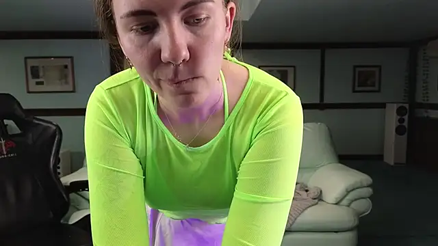 KiraRustle's cam snapshot