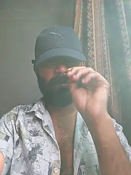 Bigkannan live sex cam