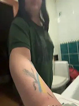 Naughtbaby_2025 live sex cam