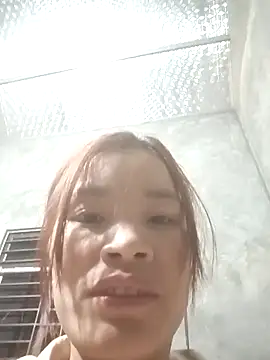 nangmo's cam snapshot