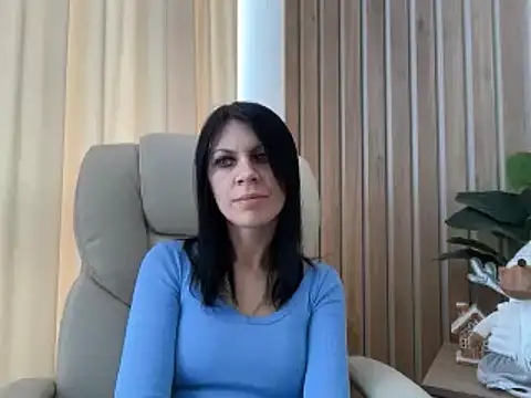 InjaAtHome live sex cam