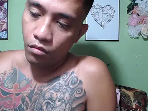 Thyler08 live sex cam