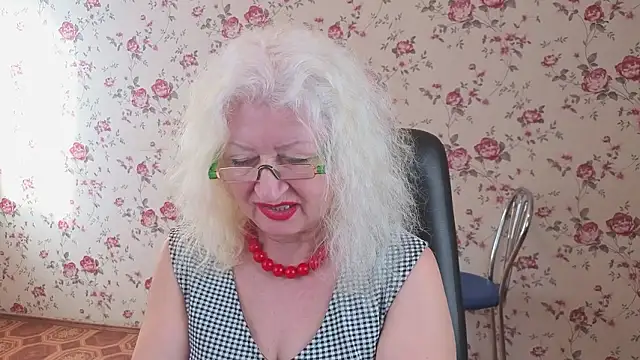 Maya_Mayflower's cam snapshot