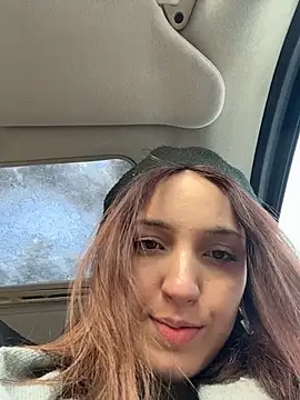 DollyTall's cam snapshot