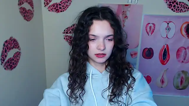 _SusieSu_'s cam snapshot