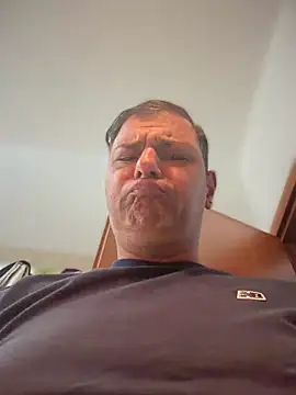 SecretlyDD's cam snapshot