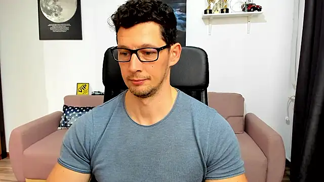 BrutusK08's cam snapshot