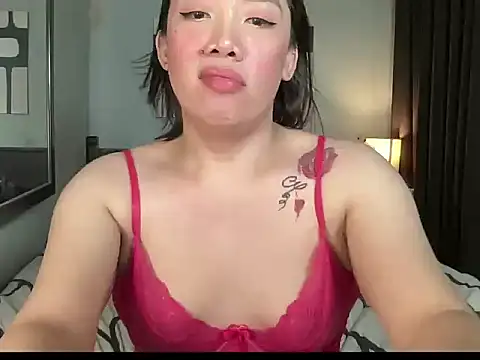 Hotseductivests's cam snapshot