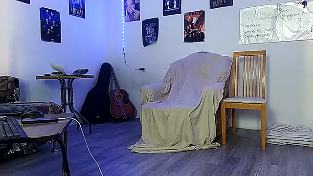 Huntall77's cam snapshot