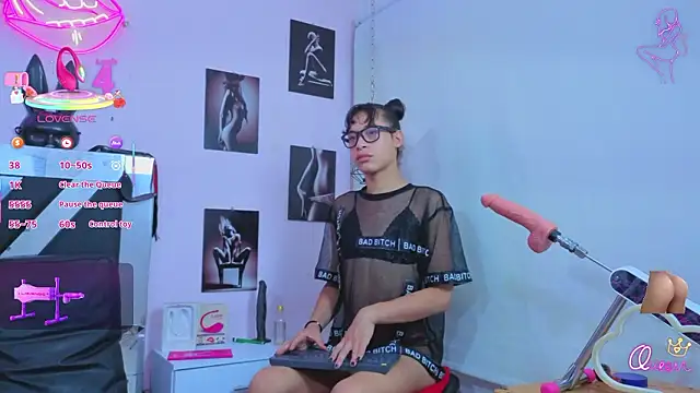 karla_slut_dirty live sex cam