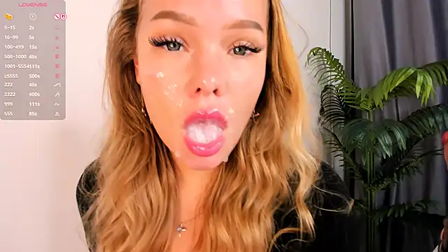 AlicePinky's cam snapshot