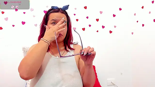 hazel_34's cam snapshot