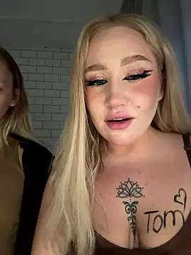 RollDolls live sex cam