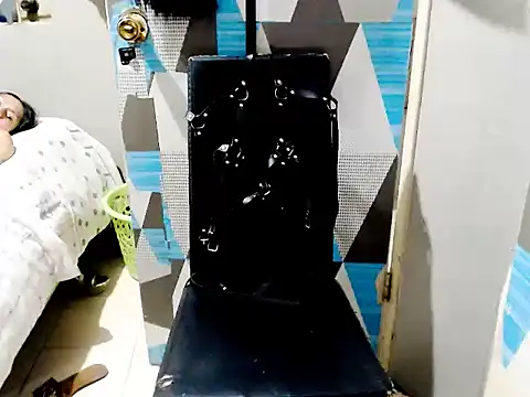 Savannah_Cock live sex cam