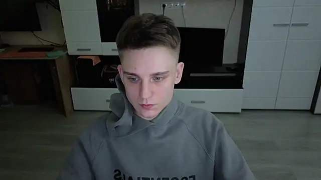 angryzan's cam snapshot