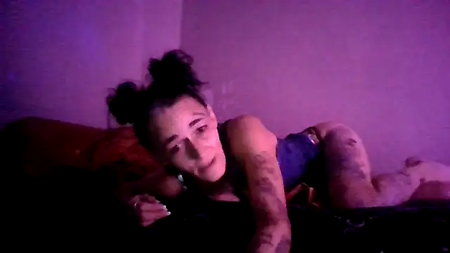 chaoticluvbug live sex cam