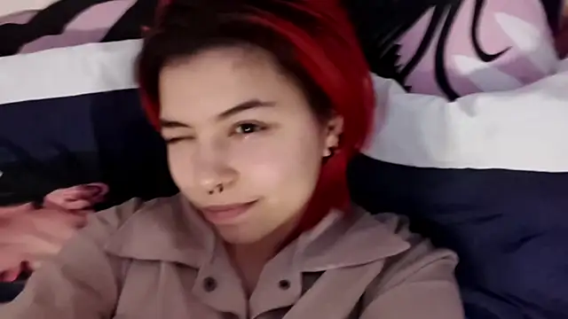 Evakpoplover's cam snapshot