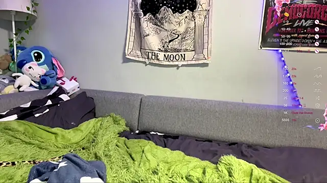 UrPrincessSuki's cam snapshot