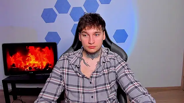 Chris_Tyson's cam snapshot