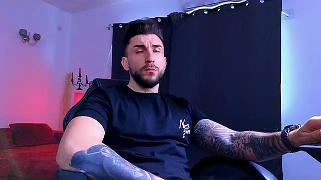 MightyAaron66's cam snapshot