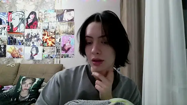 LxayBloom's cam snapshot