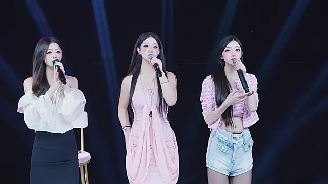 CUTEBABY-101 live sex cam