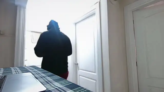 ALPHANDRE live sex cam