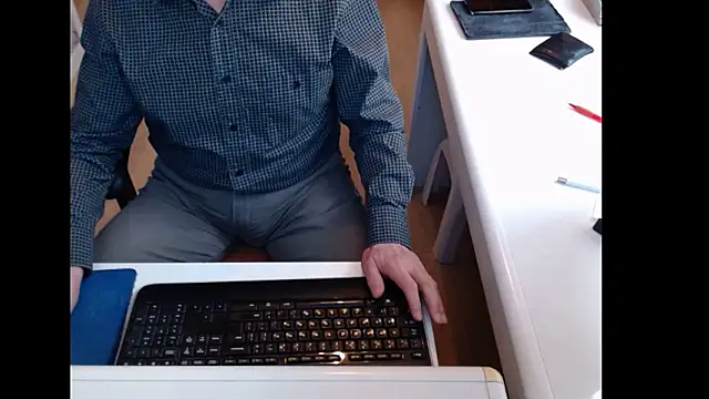 dutchpornking's cam snapshot