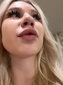 Kiss_Aurora_ live sex cam