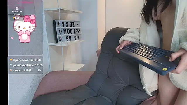 MiiaSuki live sex cam