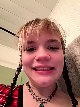 Cutiepiespanks live sex cam