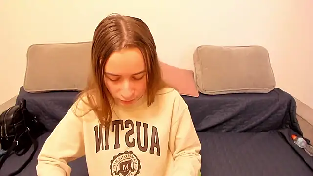 alisaakiss's cam snapshot