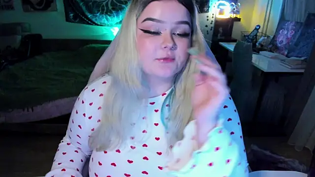 _CandyM1lky_'s cam snapshot