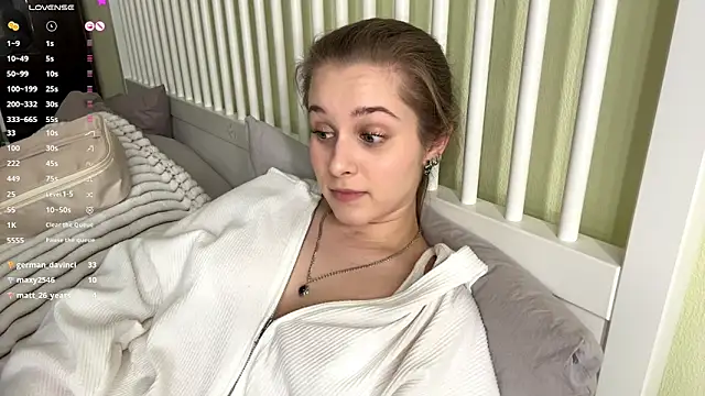 MiaBlanko's cam snapshot