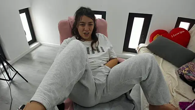 Dyana_Kaylinn's cam snapshot