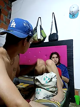 Zoe_axxelll live sex cam