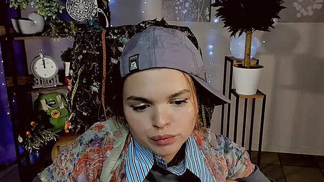 SaraGolben's cam snapshot