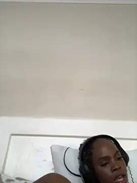 LuciousLips96's cam snapshot