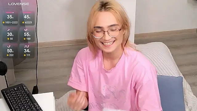 CuteYukiKun live sex cam