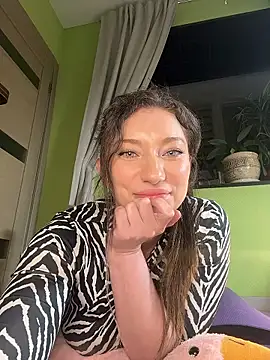 MooonReal's cam snapshot