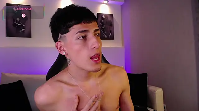 MateoMitchell live sex cam