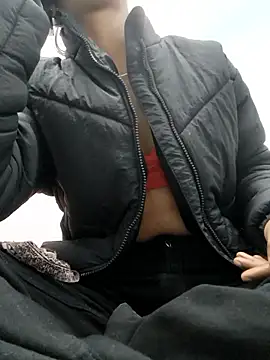 Isha_Liha's cam snapshot