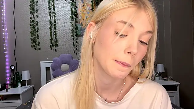 LlsabethHaze live sex cam