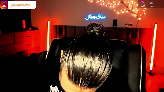JordanShow live sex cam
