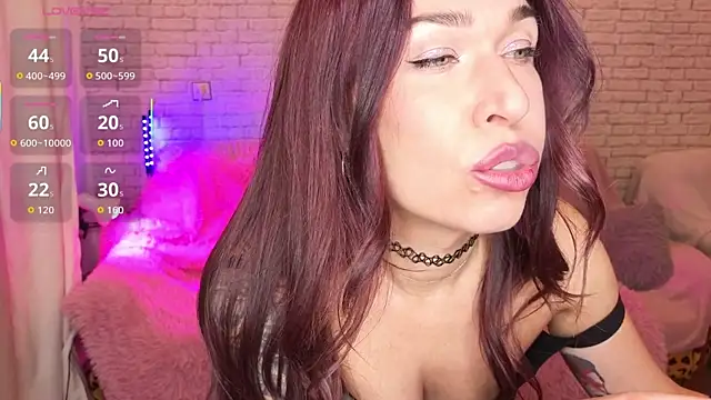 ReginaFoXXXy's cam snapshot