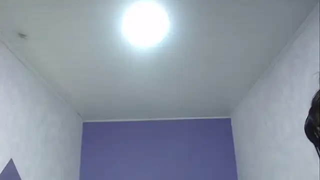 akoradia_mondcm's cam snapshot