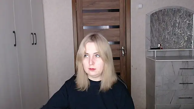 Kristy-Max live sex cam