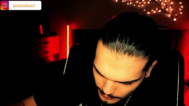 JordanShow live sex cam